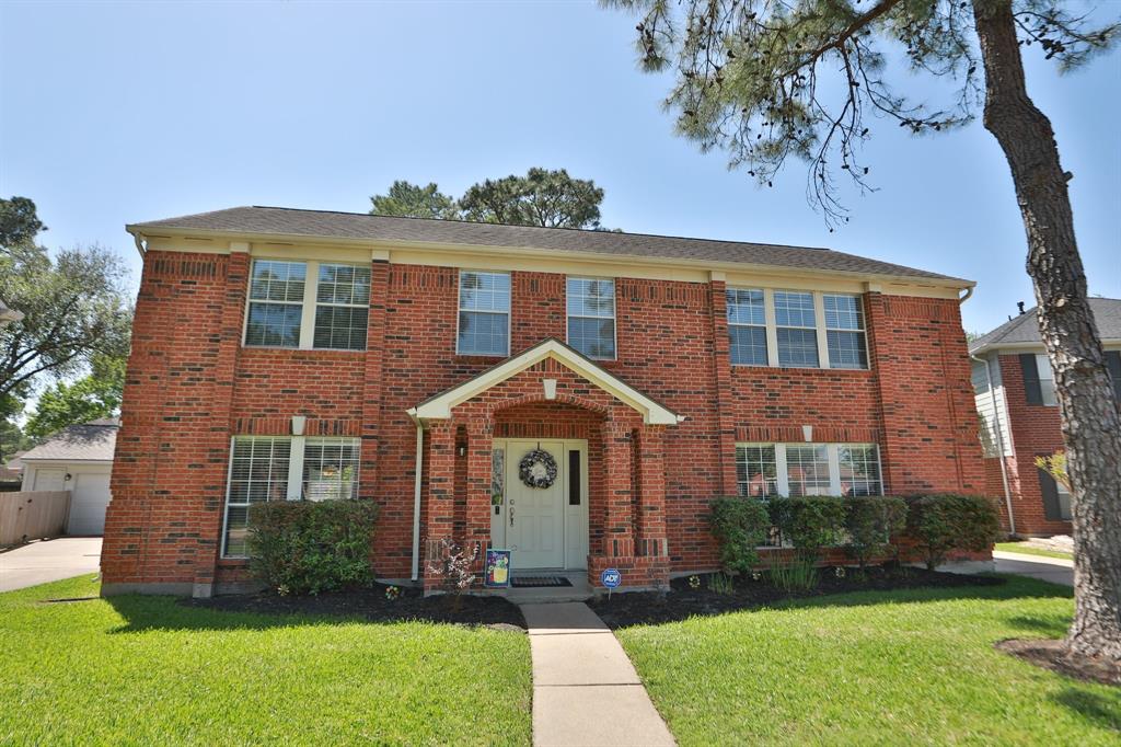 7827 Leaf Point Court
