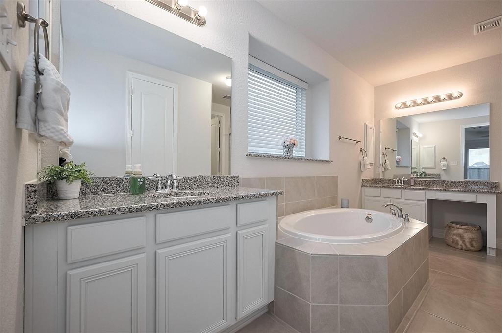 2007 Hampton Breeze Lane, Richmond, Texas image 2