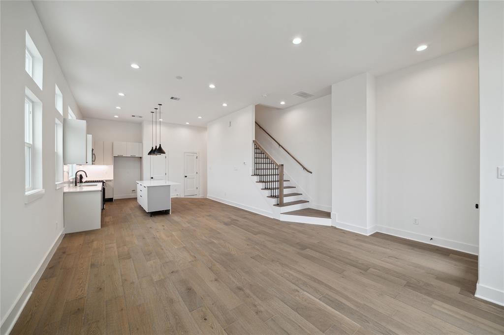 303E Marcella Street, Houston, Texas image 8