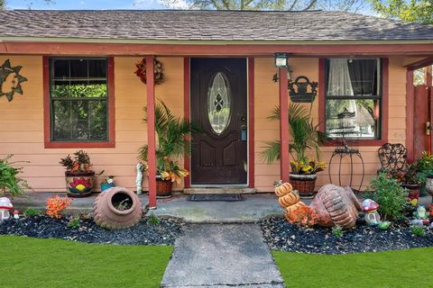 A home in South Houston