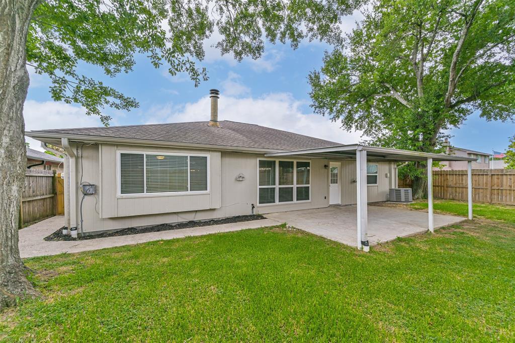 10901 Mesquite Drive, La Porte, Texas image 28