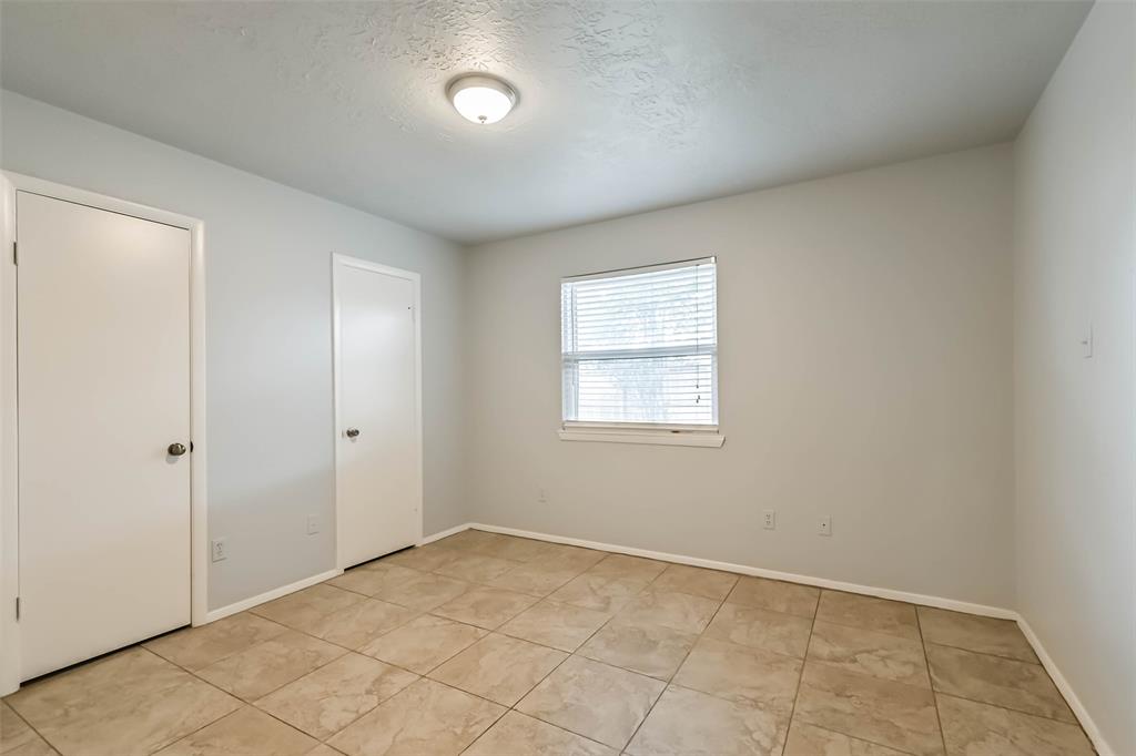 10901 Mesquite Drive, La Porte, Texas image 17