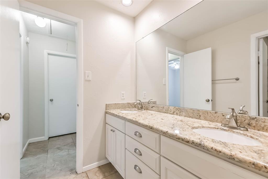 10901 Mesquite Drive, La Porte, Texas image 20