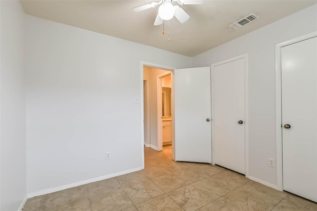 10901 Mesquite Drive, La Porte, Texas image 22