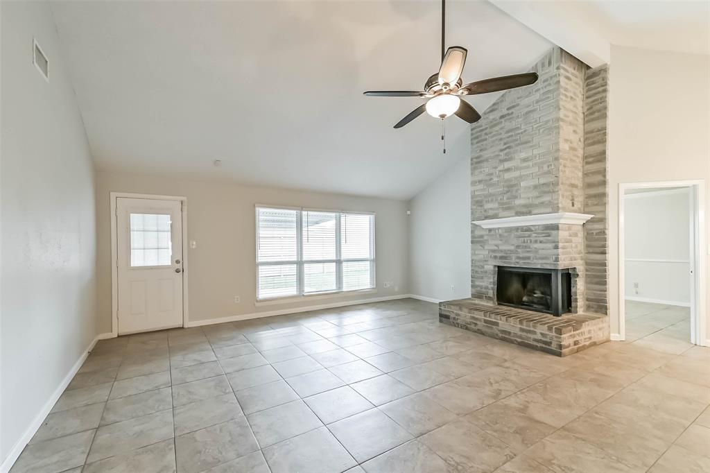 10901 Mesquite Drive, La Porte, Texas image 4