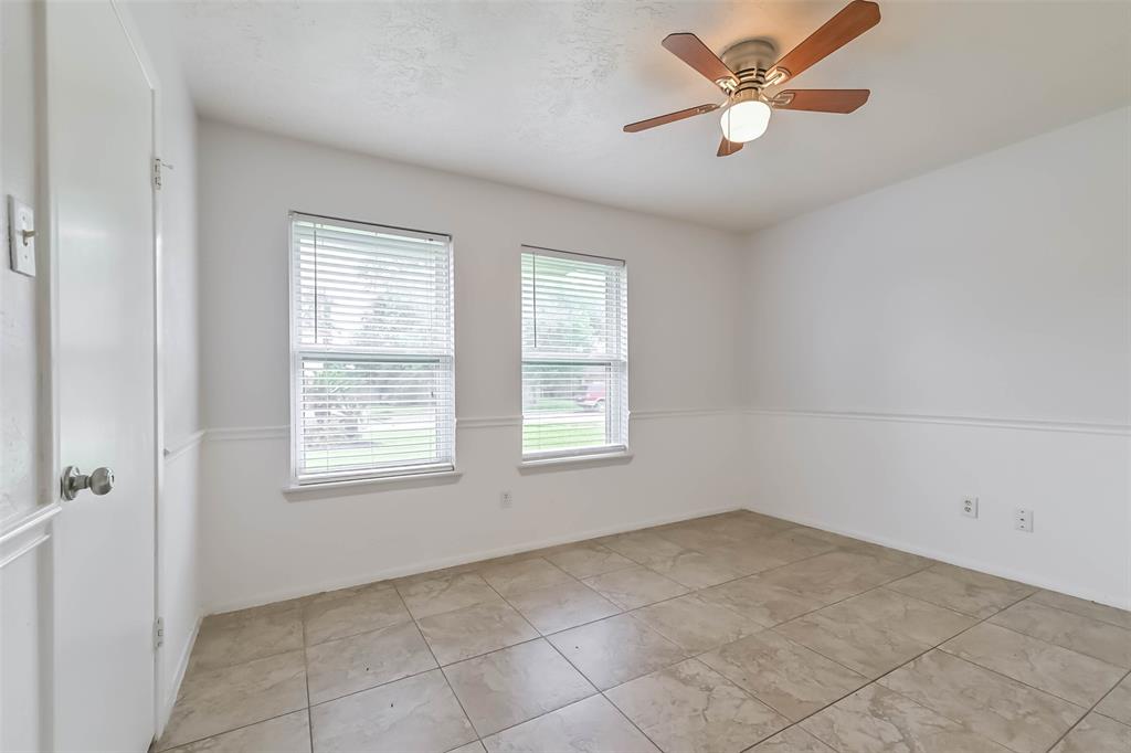10901 Mesquite Drive, La Porte, Texas image 24