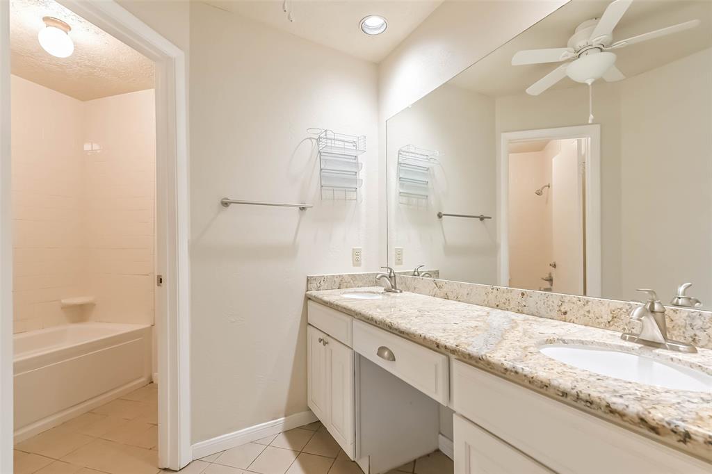 10901 Mesquite Drive, La Porte, Texas image 16