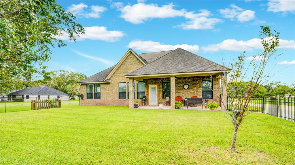 425 Mill Road, Angleton, Texas image 47