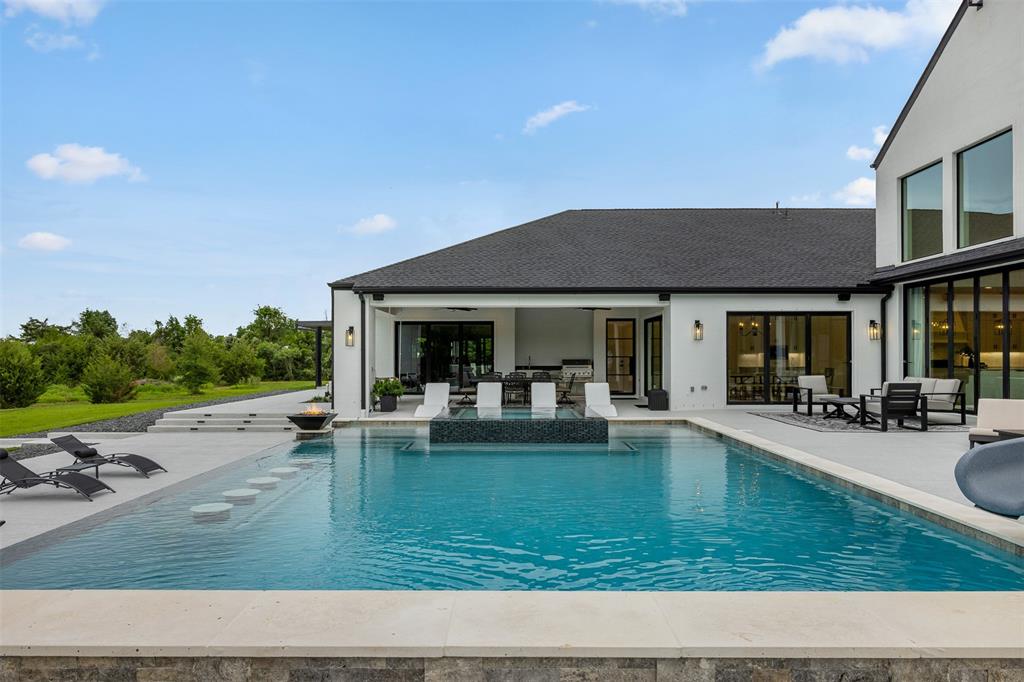 2601 Fm 1155 S