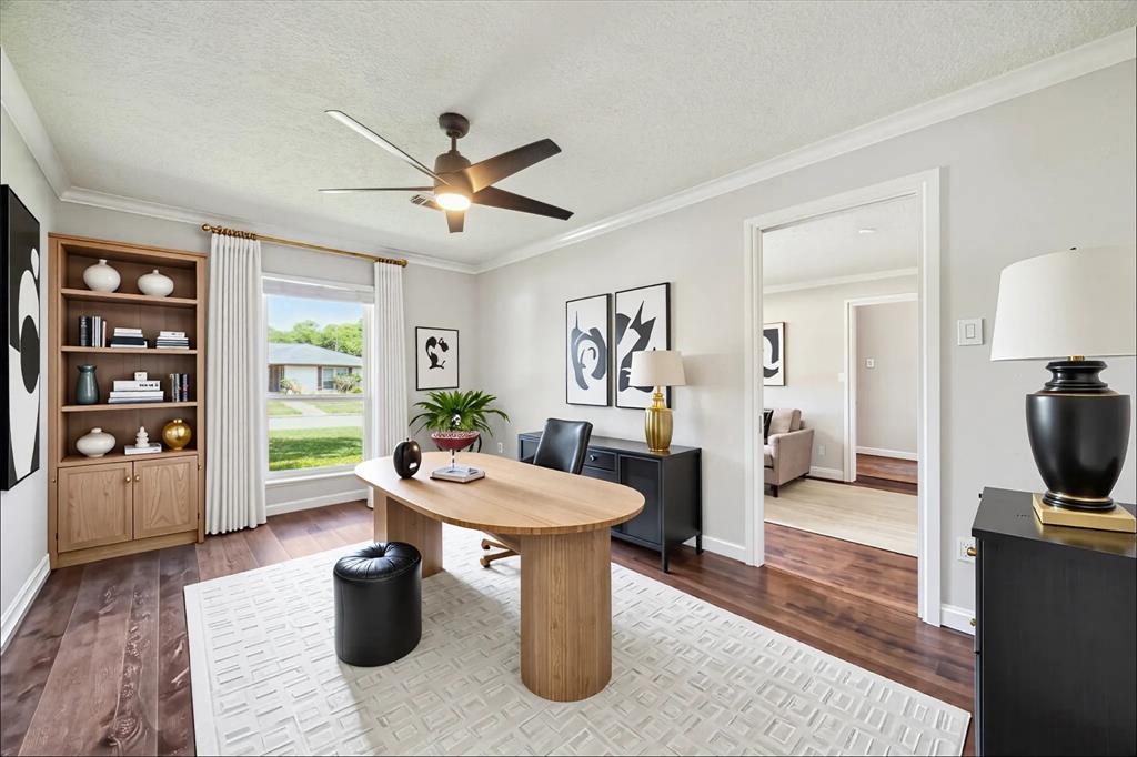 6047 Dumfries Drive, Houston, Texas image 4