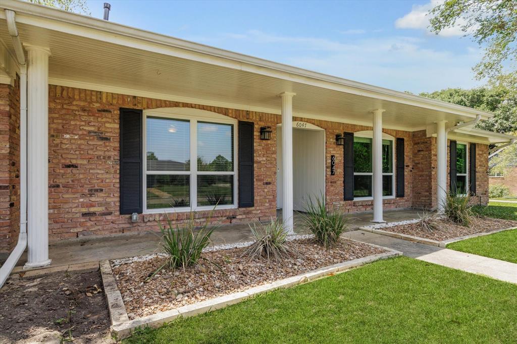 6047 Dumfries Drive, Houston, Texas image 11