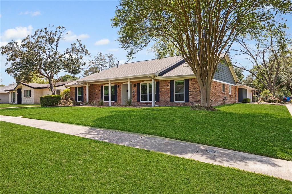 6047 Dumfries Drive, Houston, Texas image 36