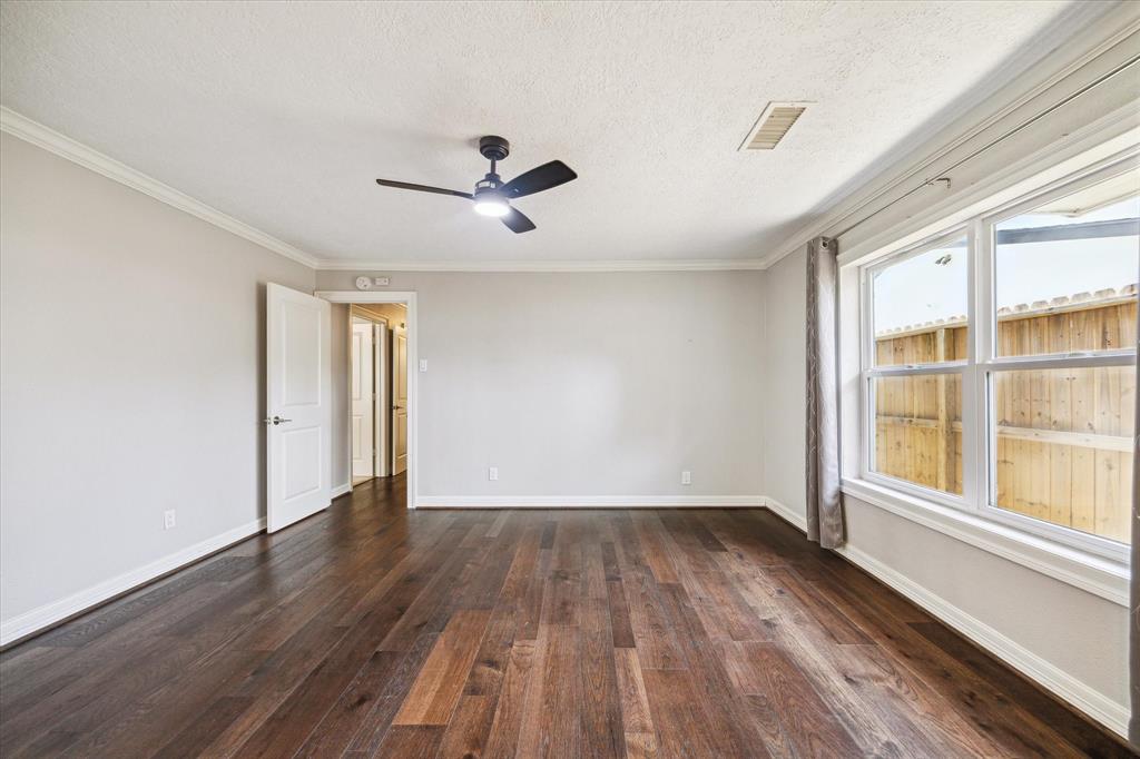 6047 Dumfries Drive, Houston, Texas image 18