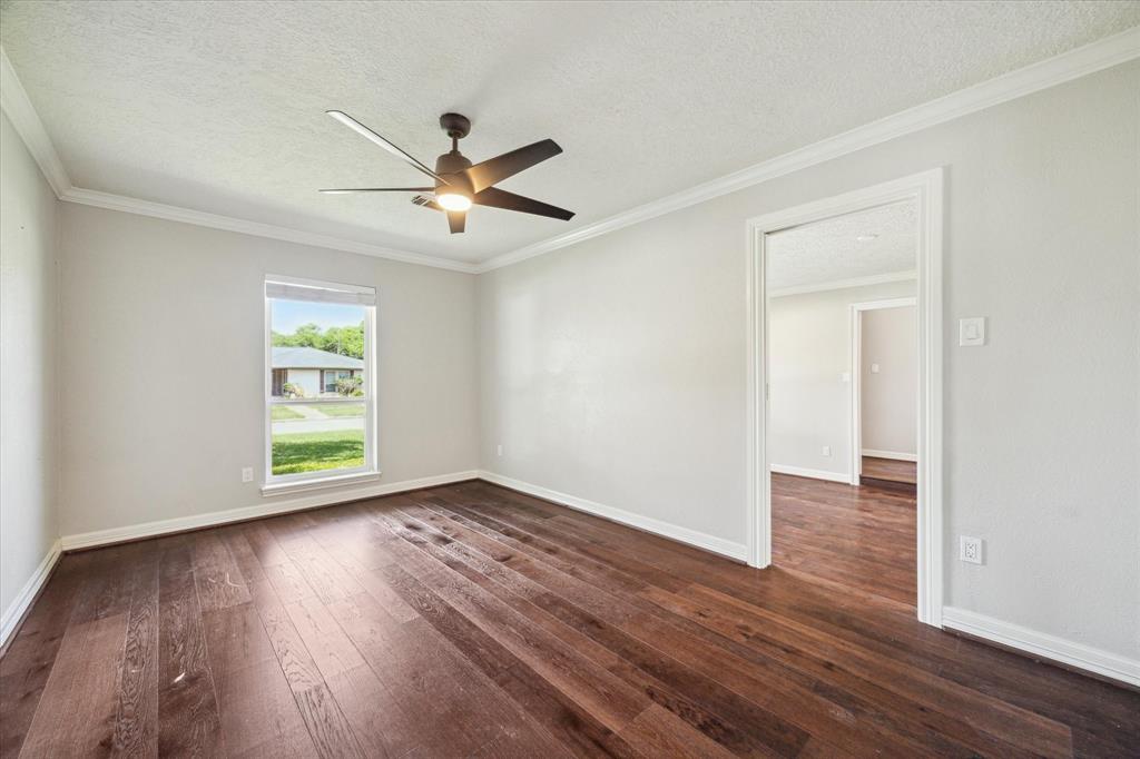 6047 Dumfries Drive, Houston, Texas image 14