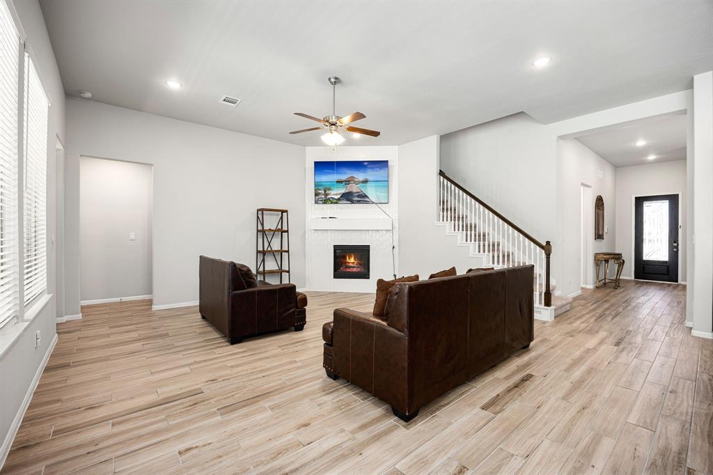 7722 Millstone Trail Lane, Richmond, Texas image 9