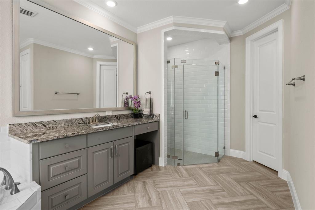 13807 Longwood Reach Drive, Tomball, Texas image 24
