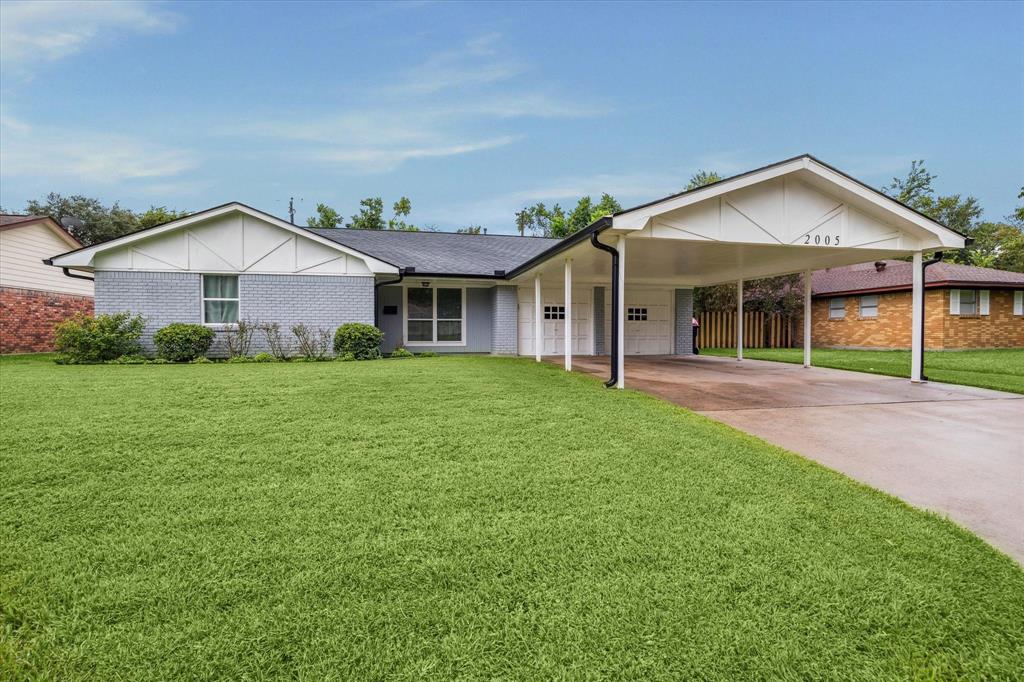 2005 Chilton Drive, Baytown, Texas image 1