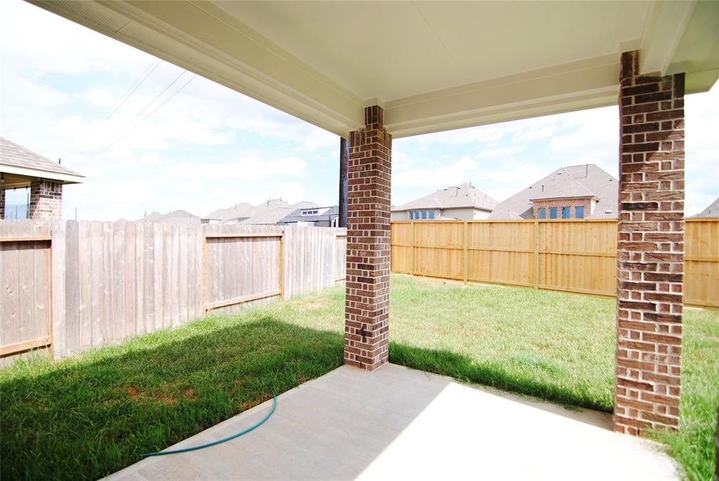 30111 Twisting Springs Drive, Brookshire, Texas image 17