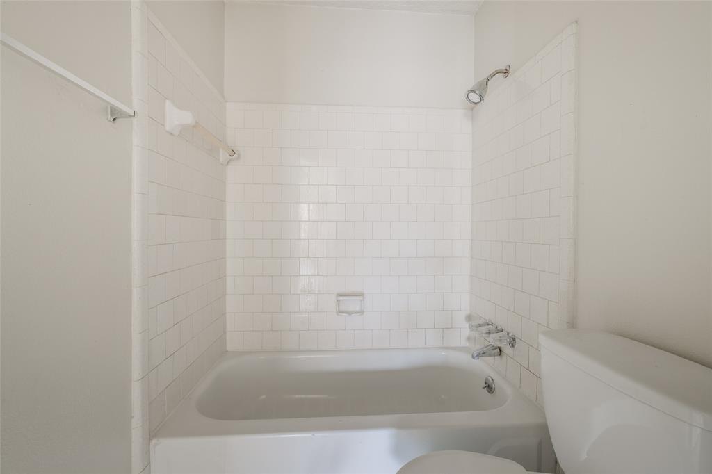 13910 Blue Falls Drive, Sugar Land, Texas image 19