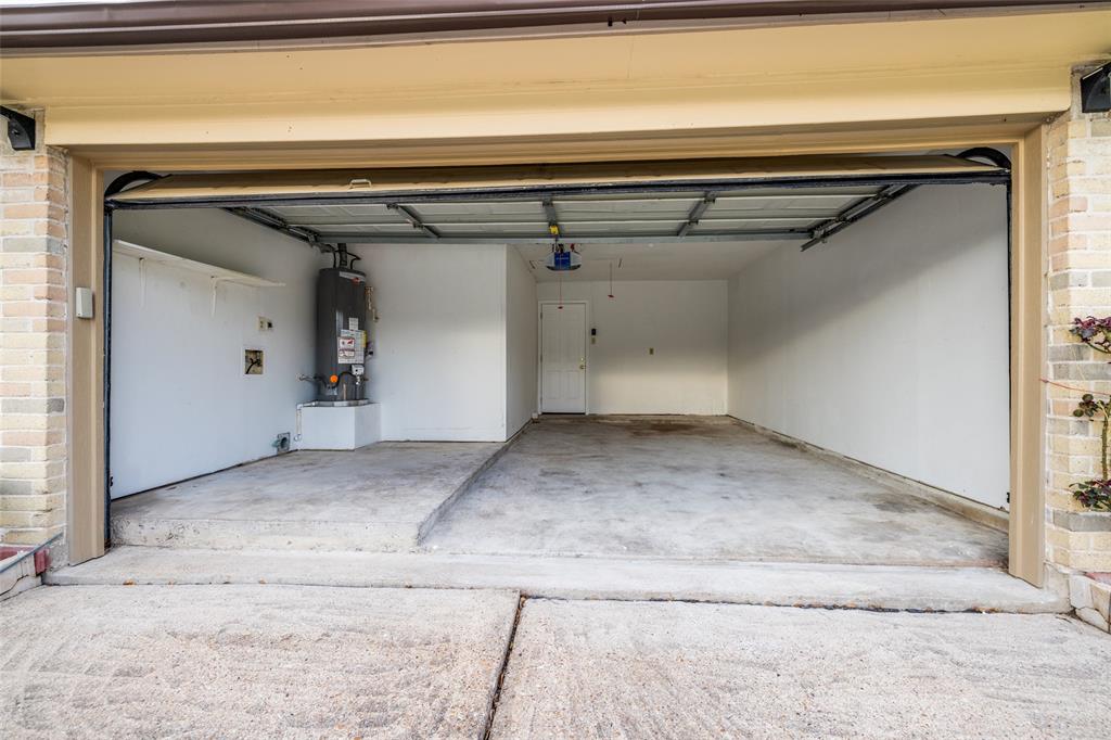 13910 Blue Falls Drive, Sugar Land, Texas image 24