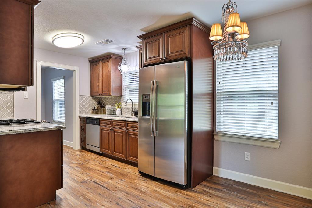 207 Edens Avenue, League City, Texas image 20