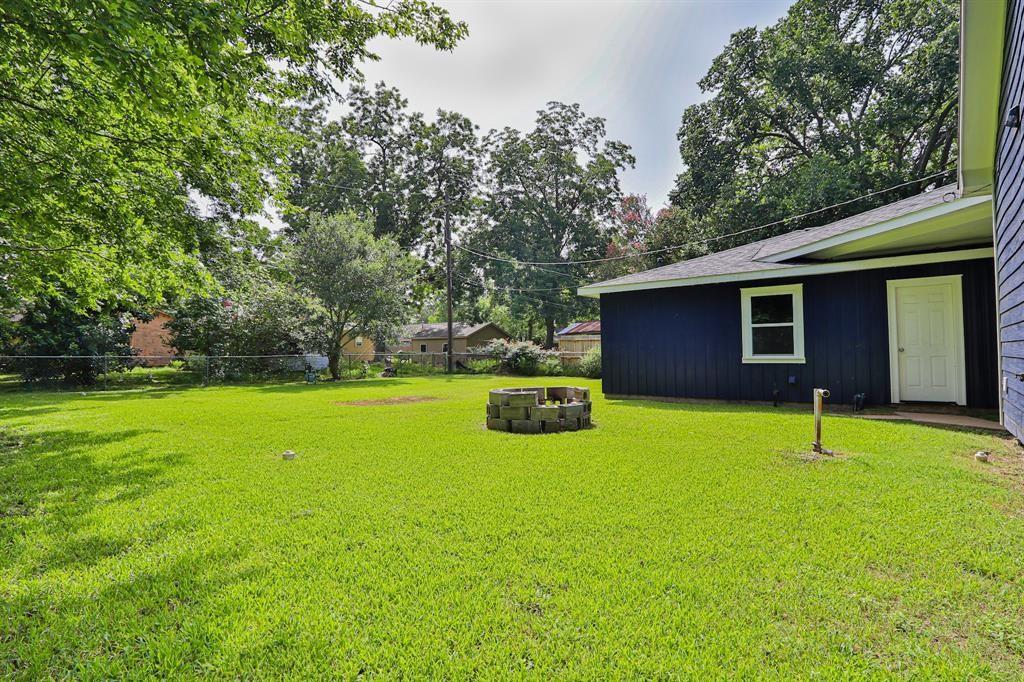 207 Edens Avenue, League City, Texas image 33