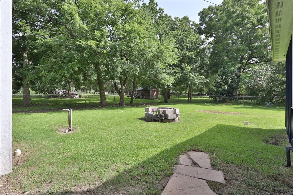 207 Edens Avenue, League City, Texas image 34