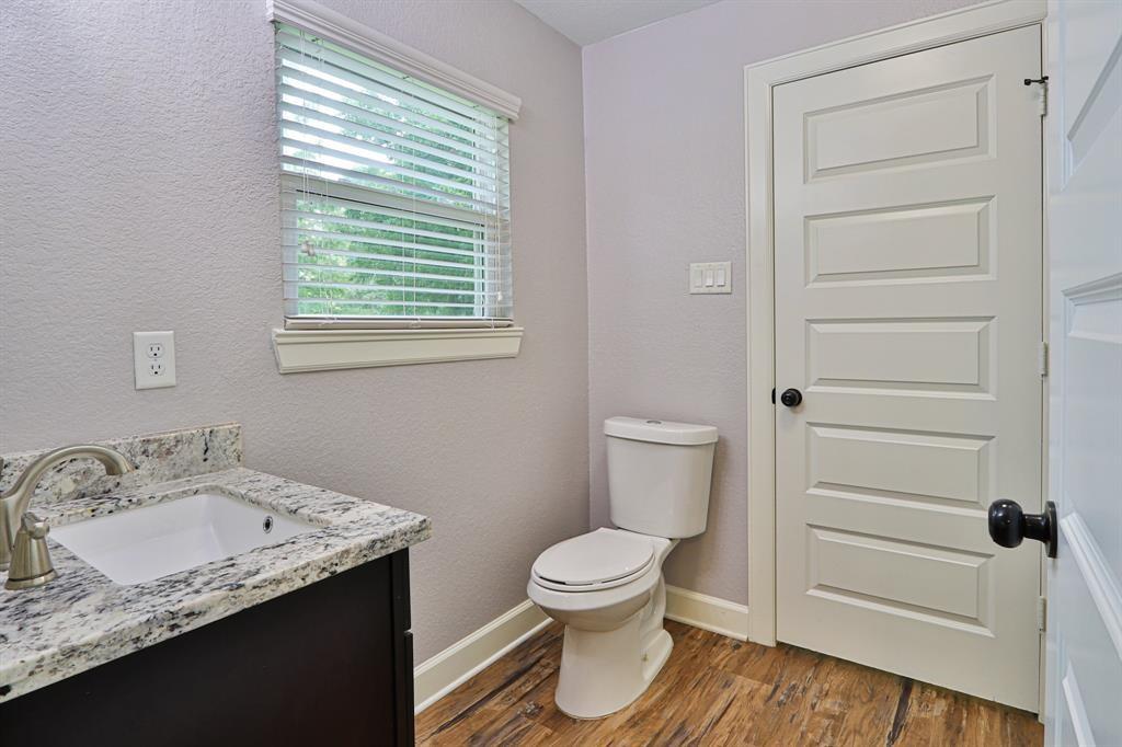 207 Edens Avenue, League City, Texas image 22