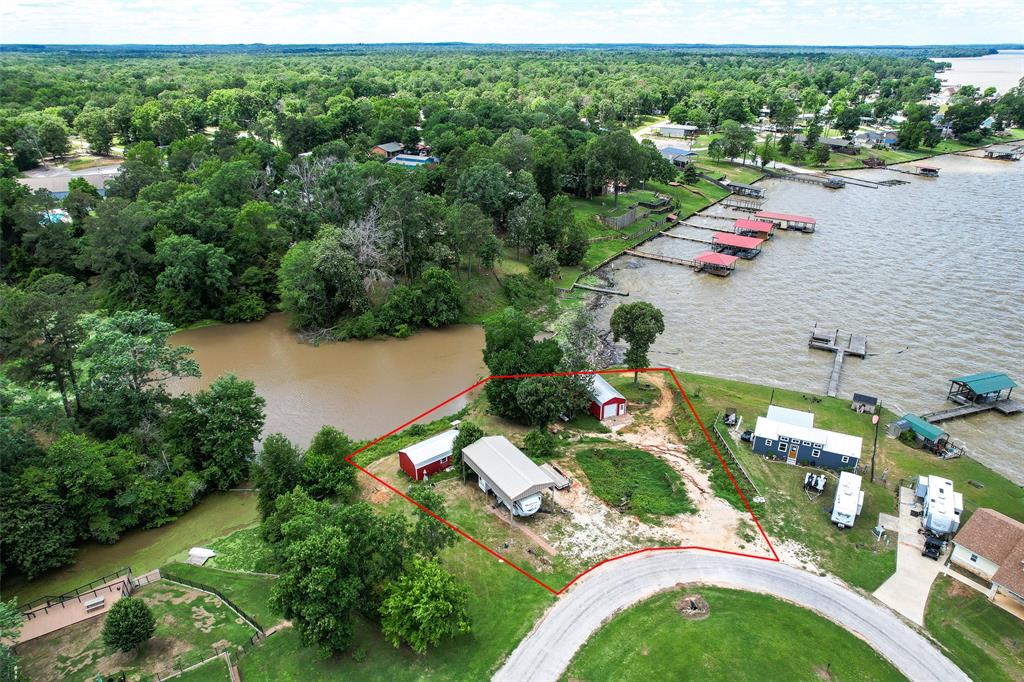 341 Coco Loop