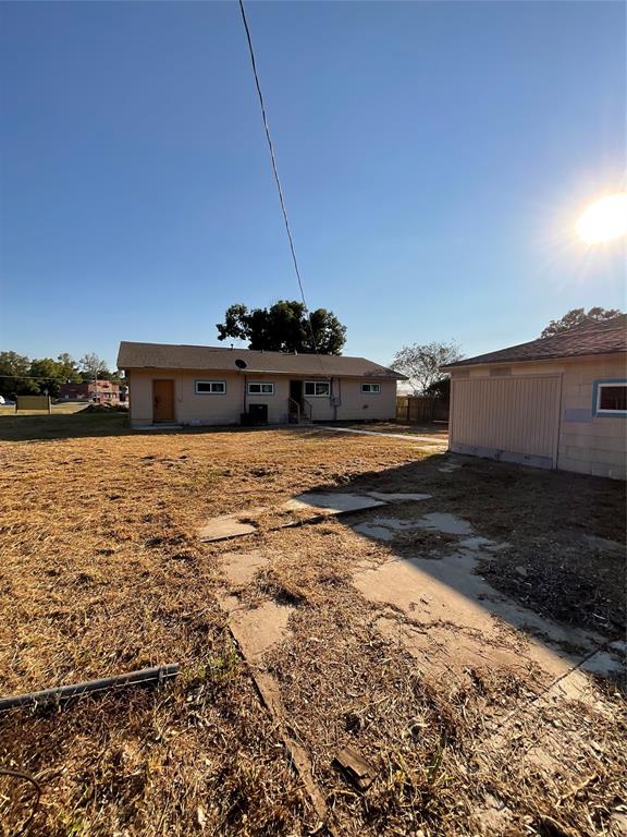 2519 Maple Street, Liberty, Texas image 38