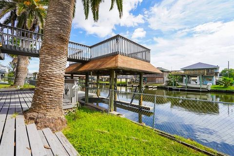 A home in Bayou Vista