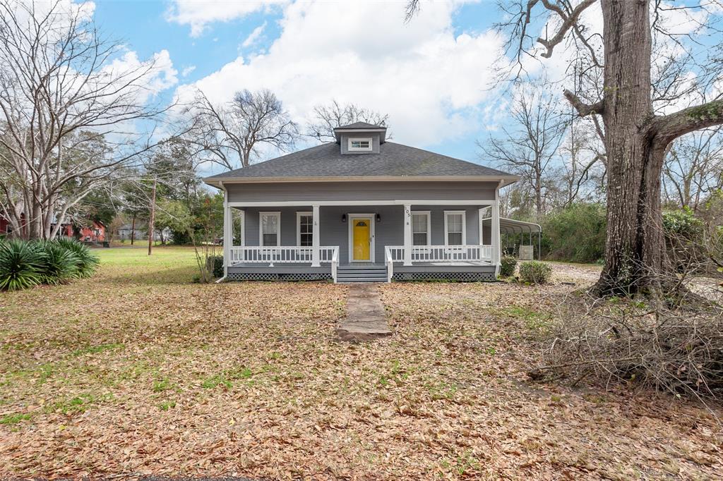 105 Houston Street, Newton, Texas image 1