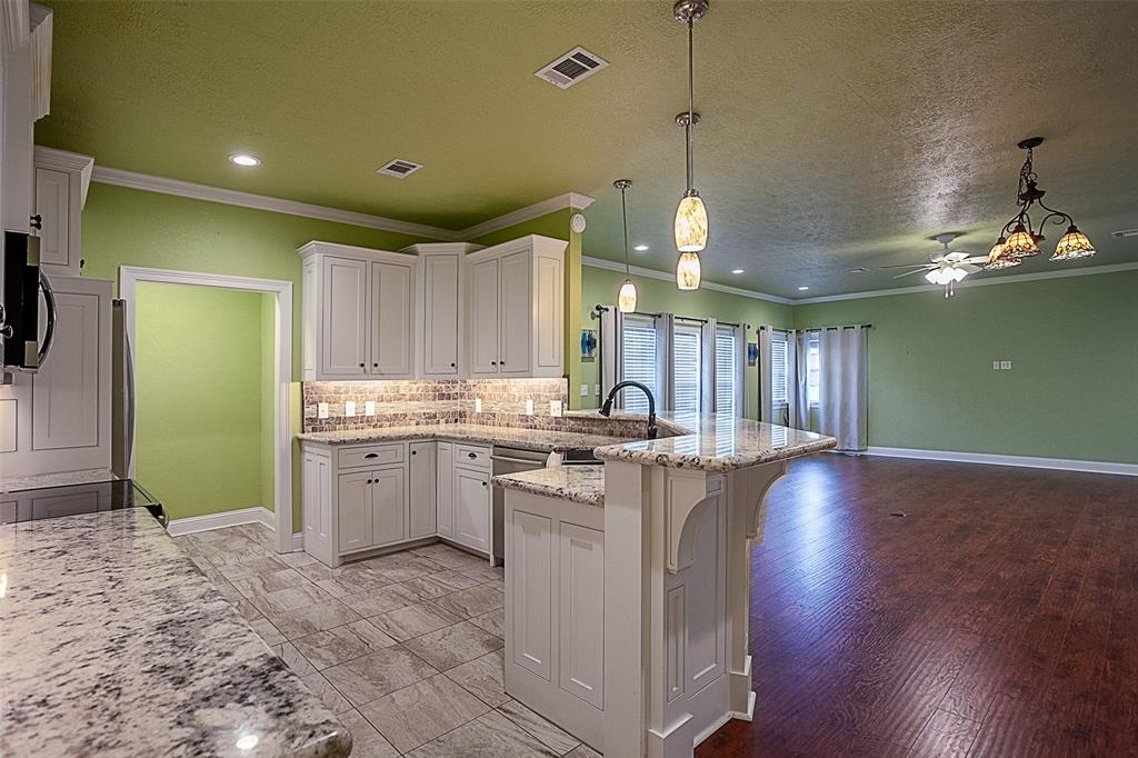 105 Houston Street, Newton, Texas image 21