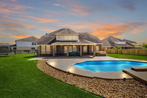 Single Family Residence in Katy TX 3306 Candle Stick Lane.jpg