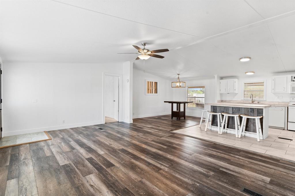 10 Cogans Grove, Huntsville, Texas image 6