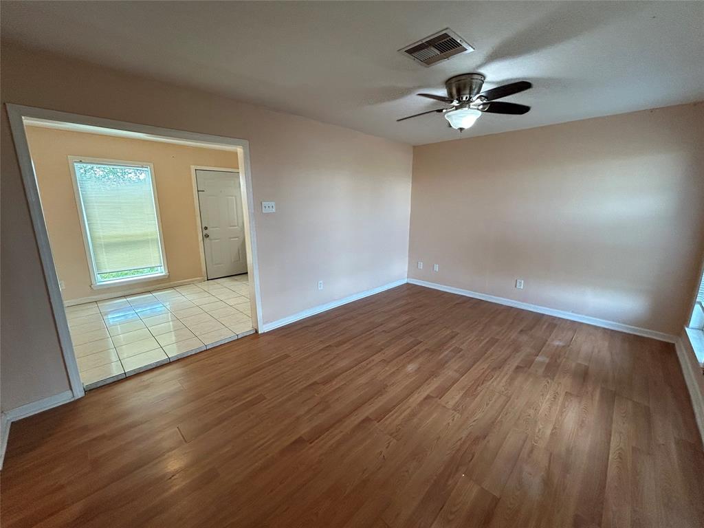 430 E 1st Street, Deer Park, Texas image 5