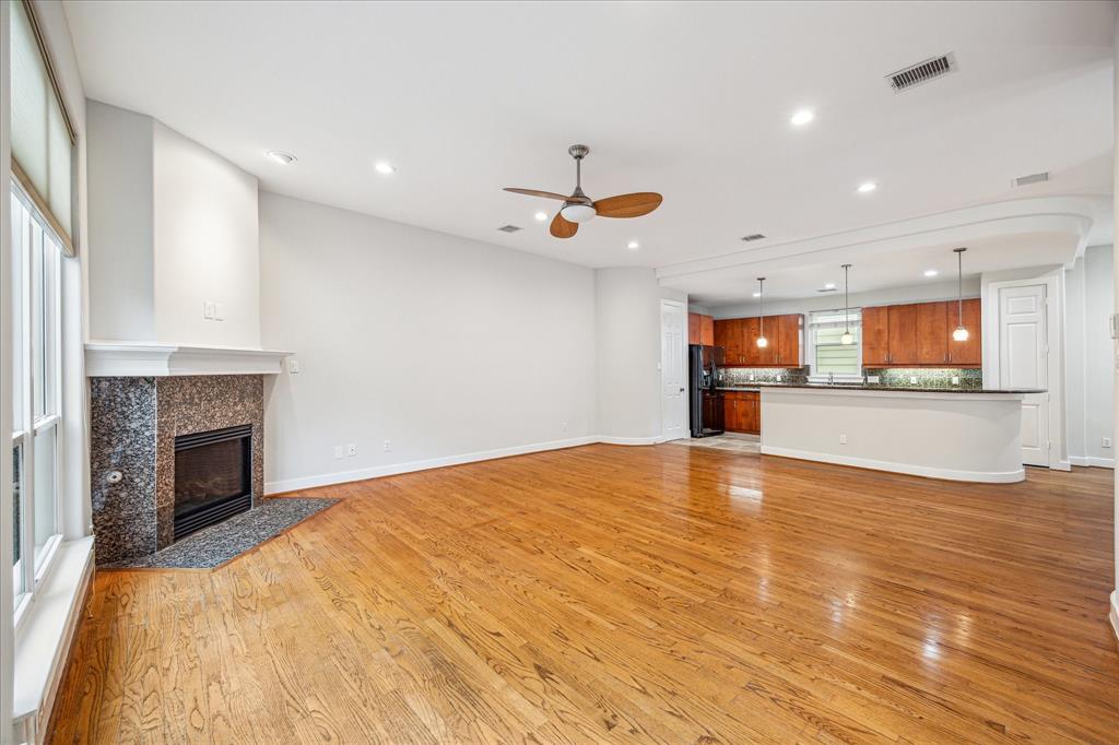 1324 Fairview Avenue, Houston, Texas image 9
