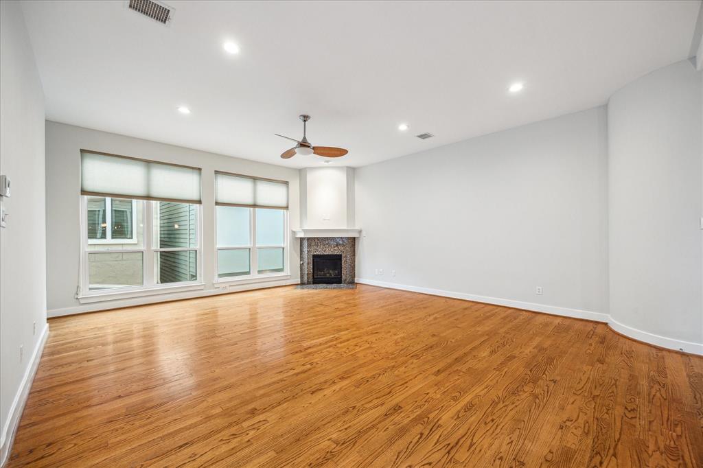 1324 Fairview Avenue, Houston, Texas image 8