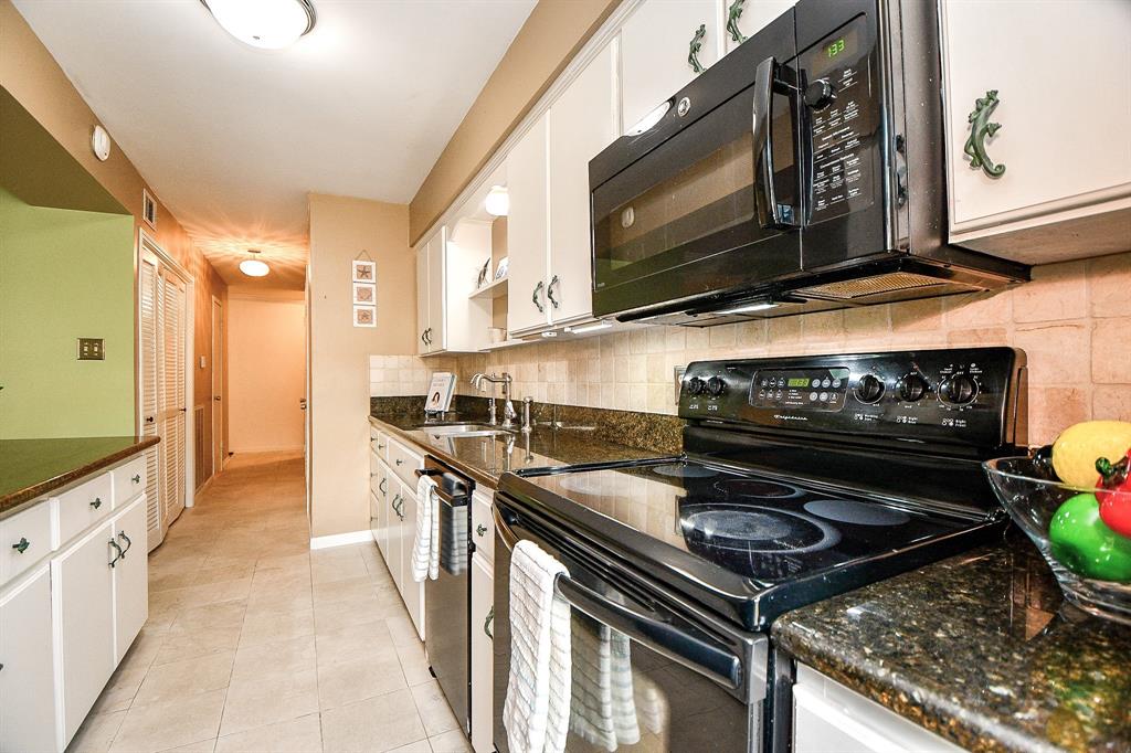 6415 Olympia Drive #143, Houston, Texas image 20