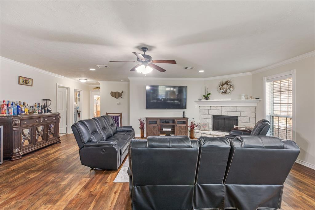 917 Emerald Dove Avenue, College Station, Texas image 13