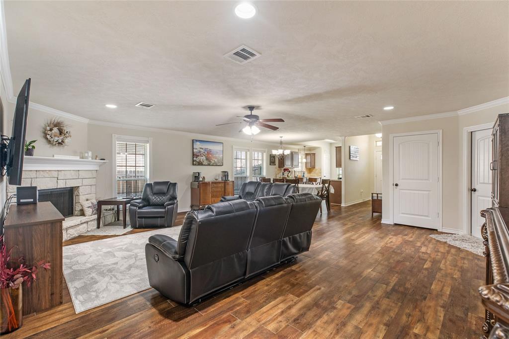 917 Emerald Dove Avenue, College Station, Texas image 14