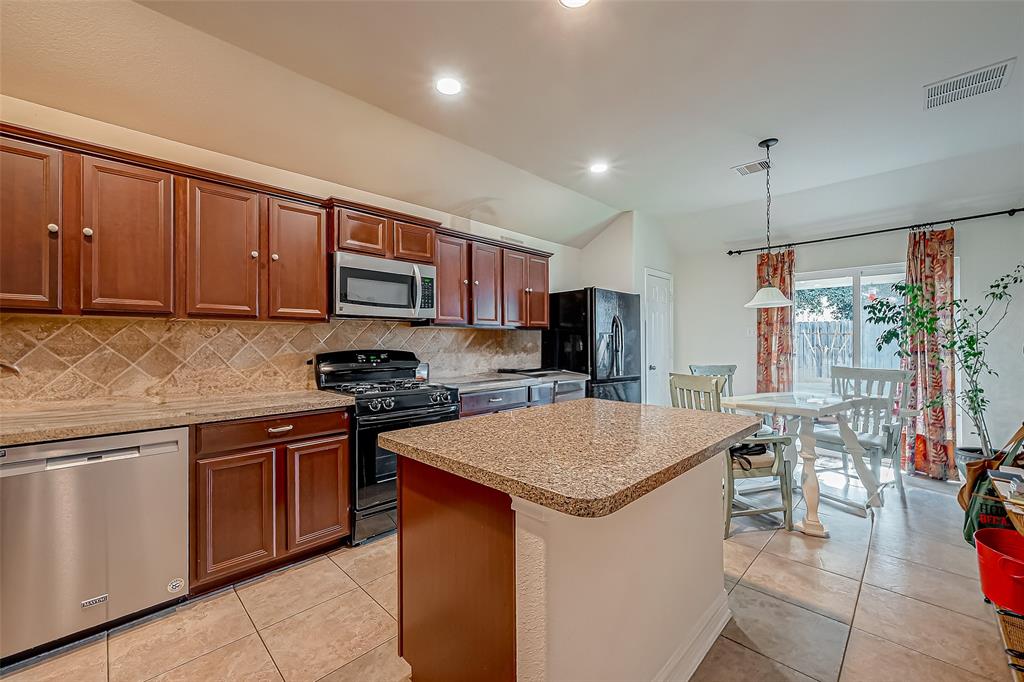 10144 Hidden Creek Falls Lane, Brookshire, Texas image 14