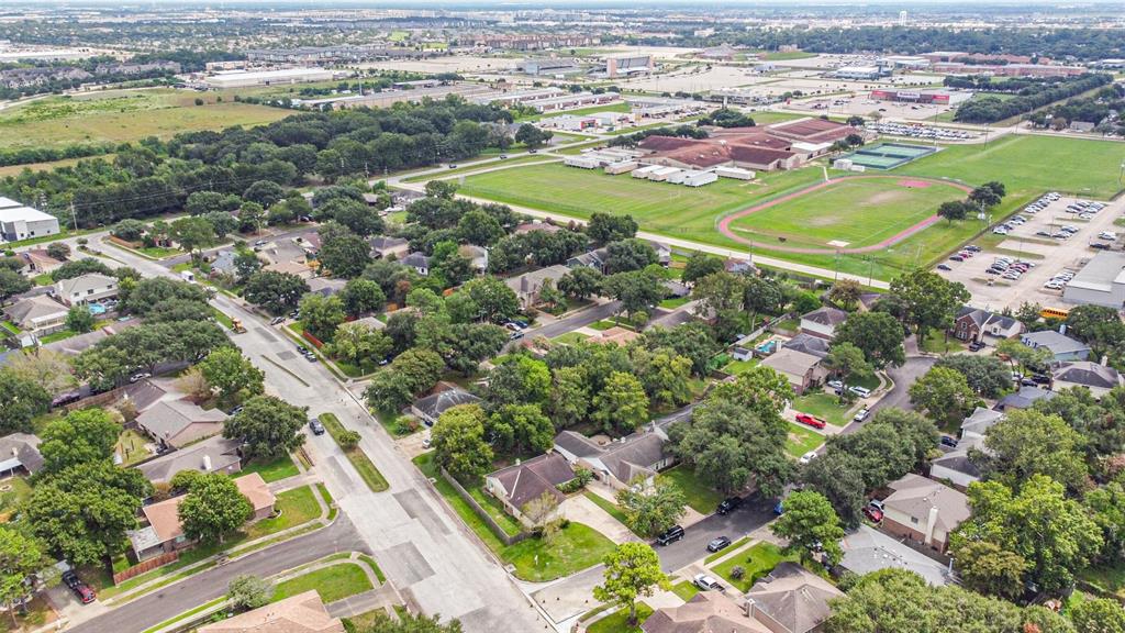 2122 Clemson Drive, Katy, Texas image 26