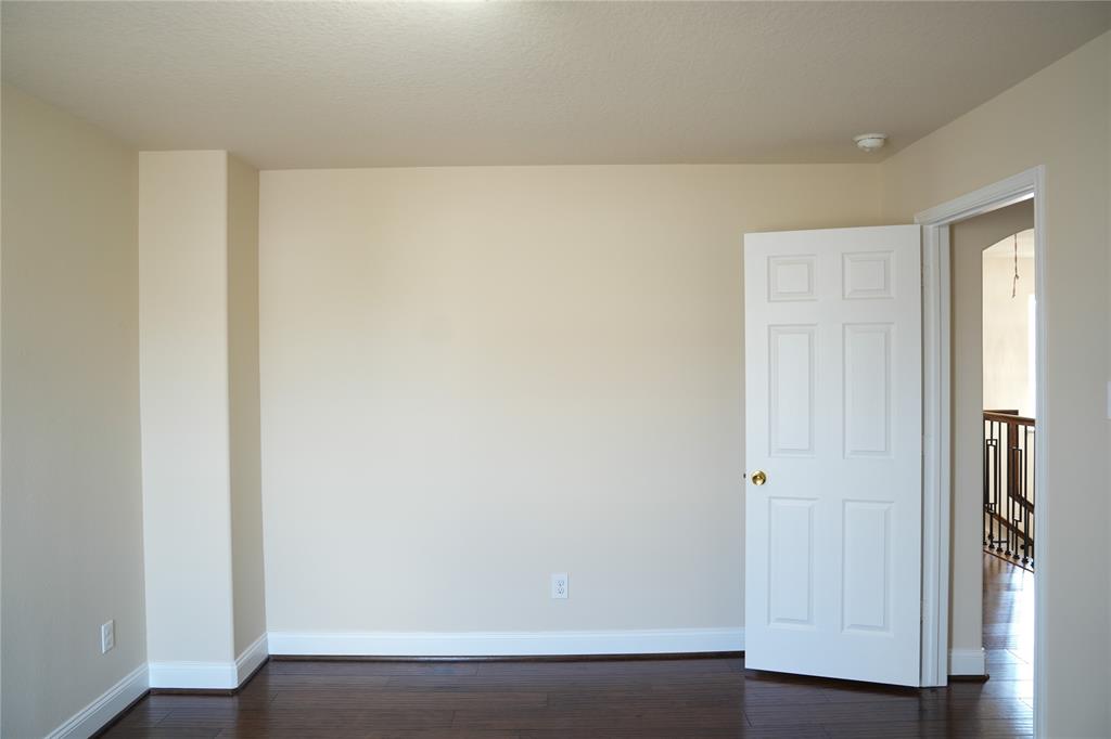 18706 Cypress Lake Village Drive, Cypress, Texas image 13
