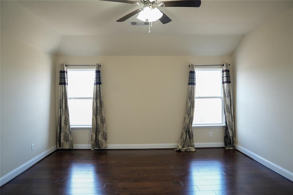 18706 Cypress Lake Village Drive, Cypress, Texas image 14