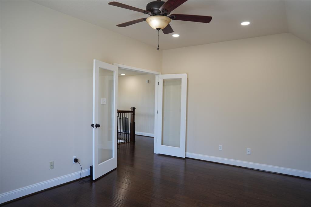 18706 Cypress Lake Village Drive, Cypress, Texas image 16