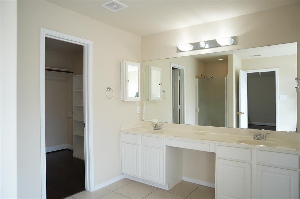 18706 Cypress Lake Village Drive, Cypress, Texas image 15