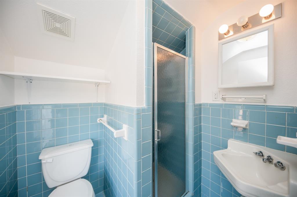 4302 Avenue N 1/2, Galveston, Texas image 28