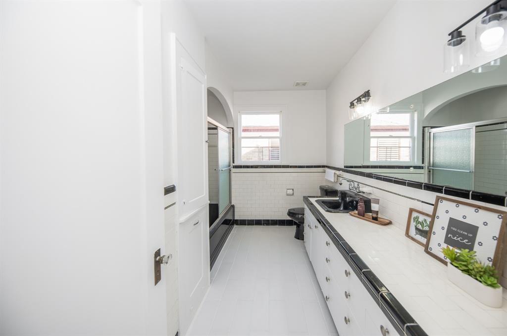 4302 Avenue N 1/2, Galveston, Texas image 10