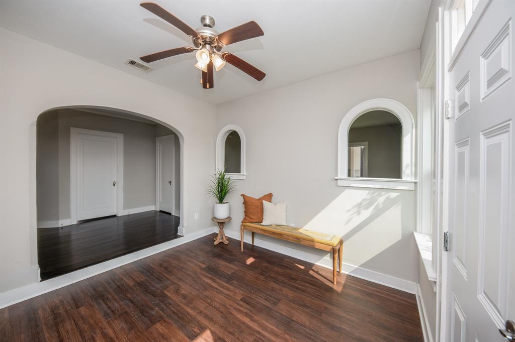 4302 Avenue N 1/2, Galveston, Texas image 4